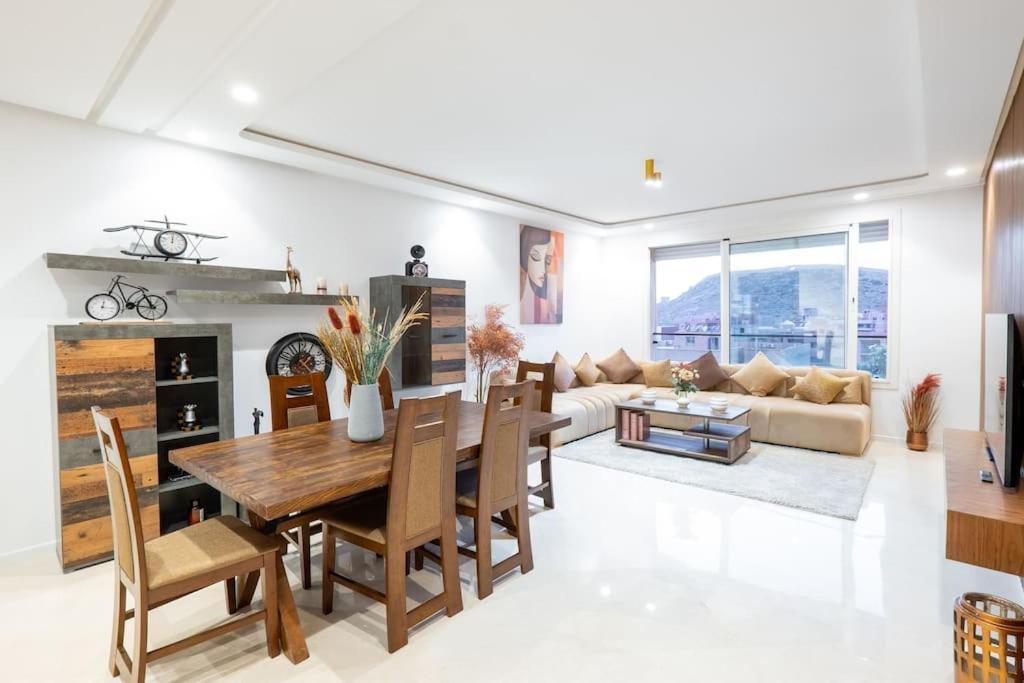 Luxury 2 Bedroom With Mountain View Appartamento